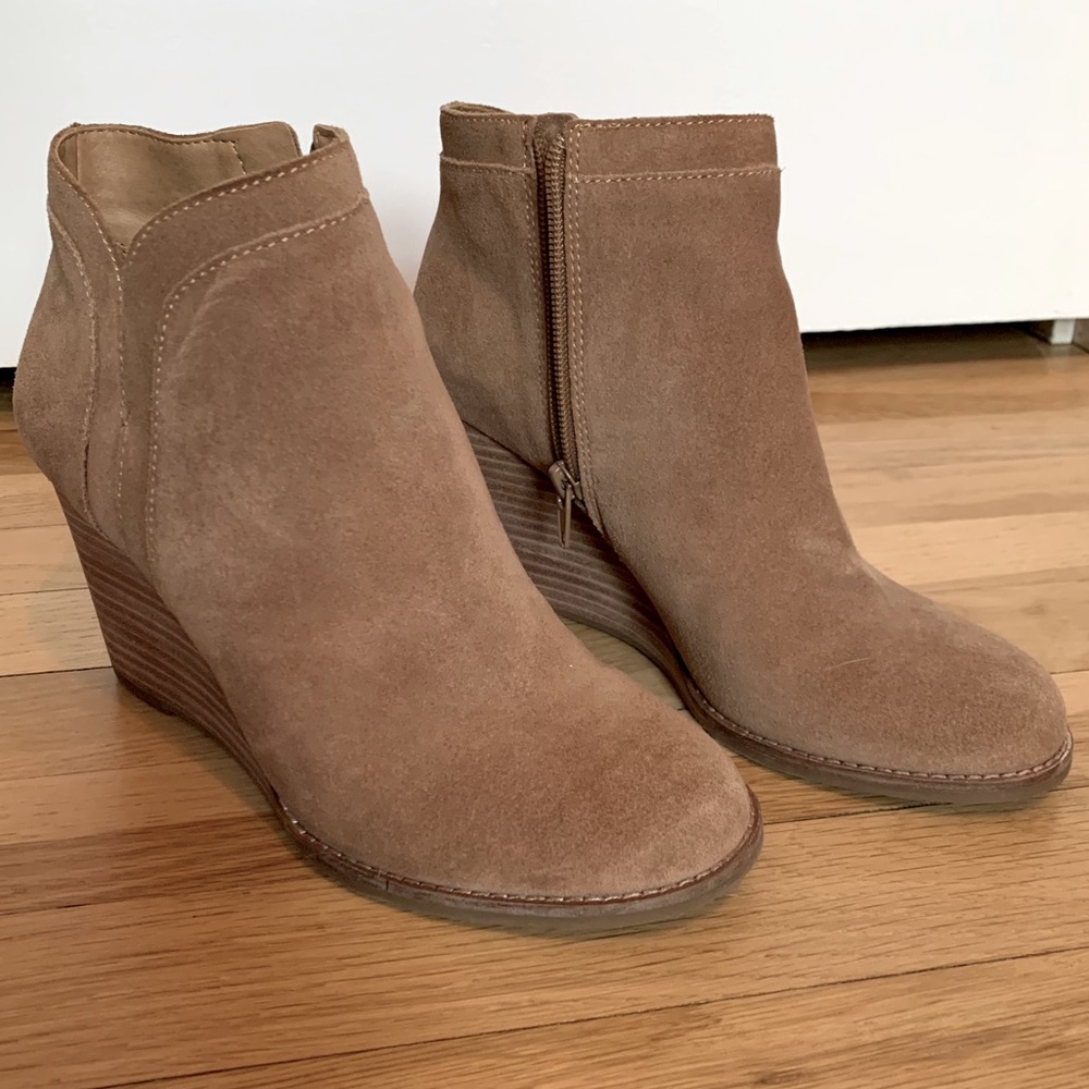 Lucky Brand Yimina Wedge Suede Bootie